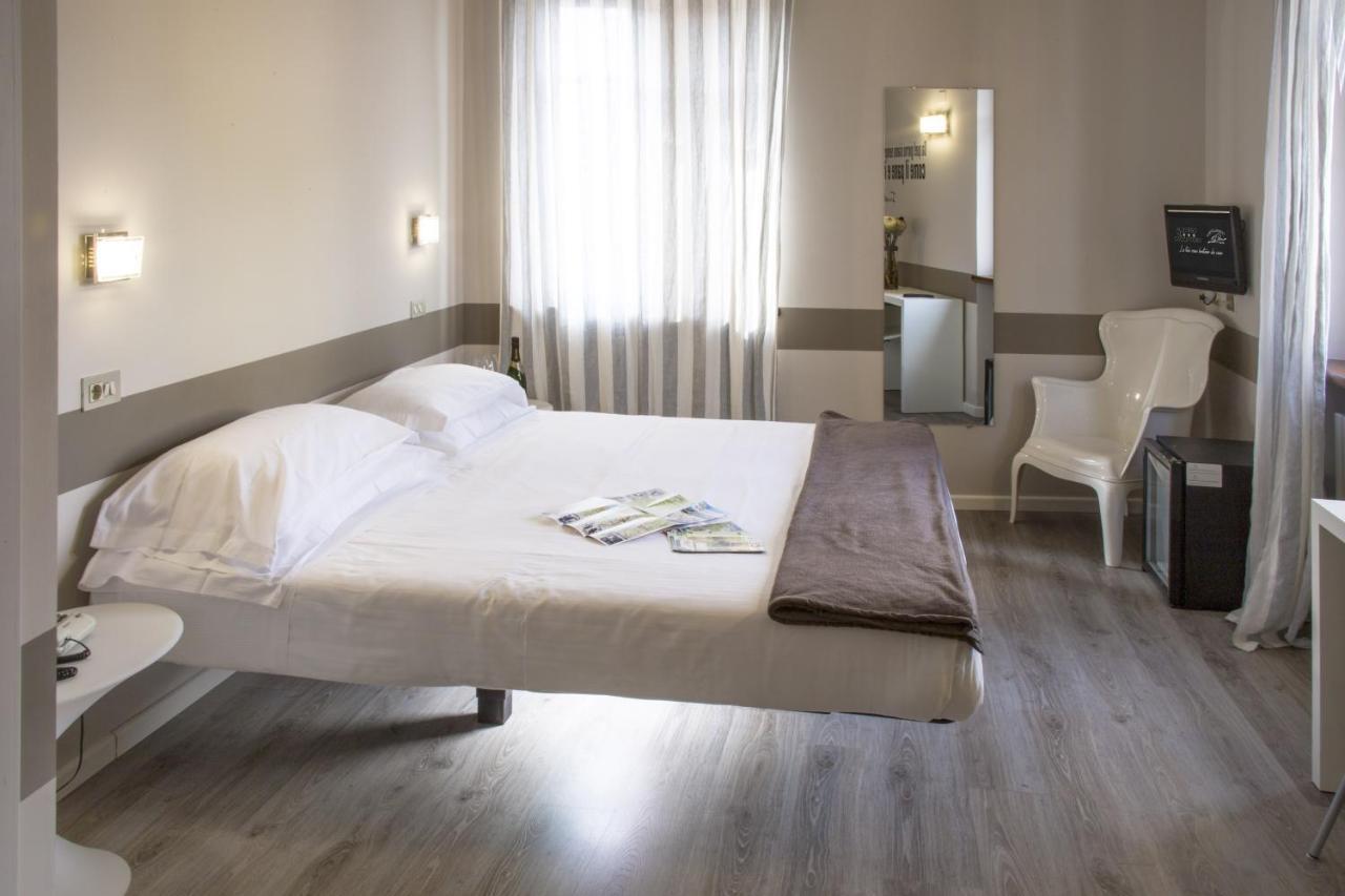 Albergo Al Cacciatore Tortellinando Valeggio sul Mincio Kültér fotó