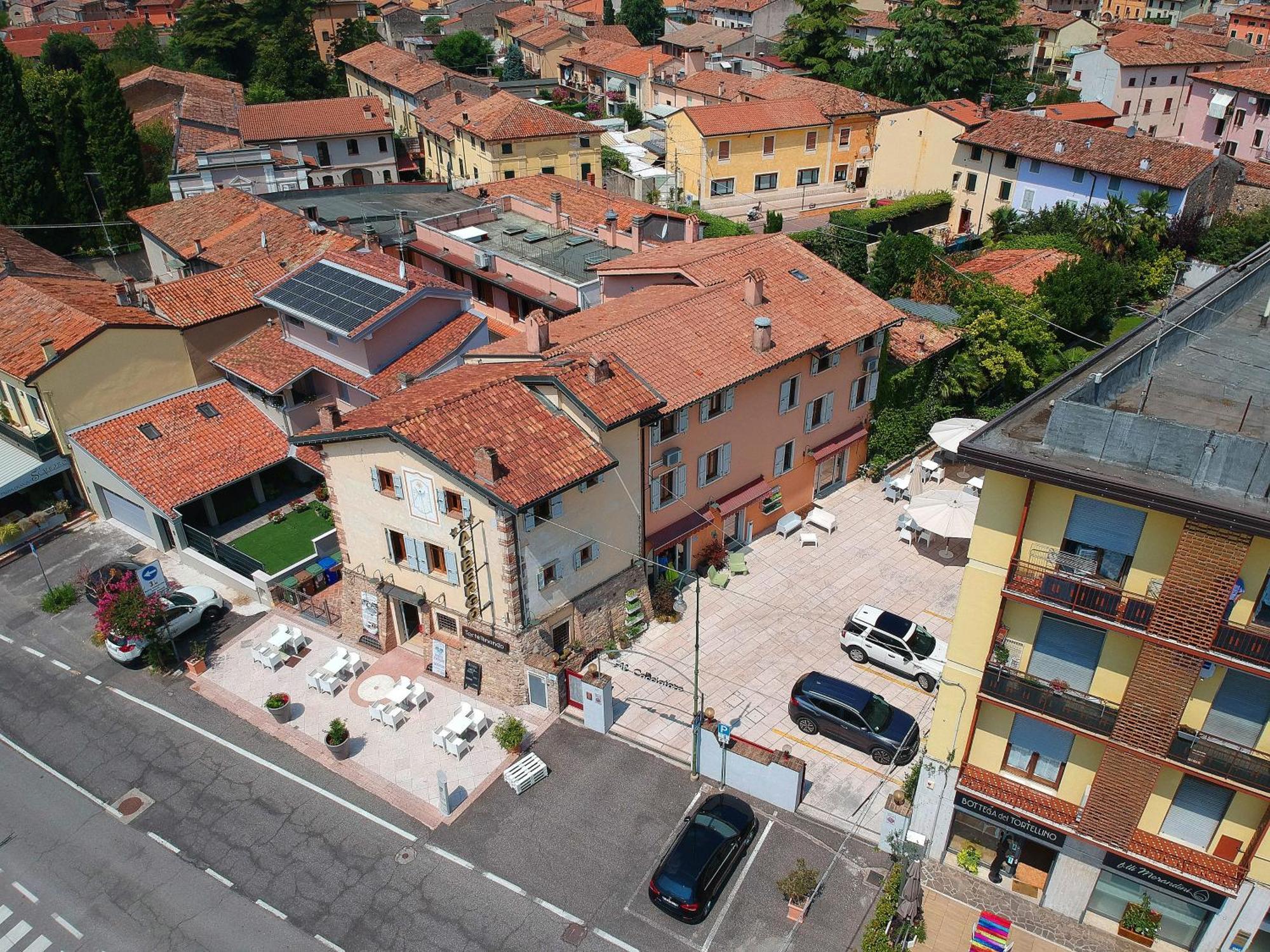 Albergo Al Cacciatore Tortellinando Valeggio sul Mincio Kültér fotó