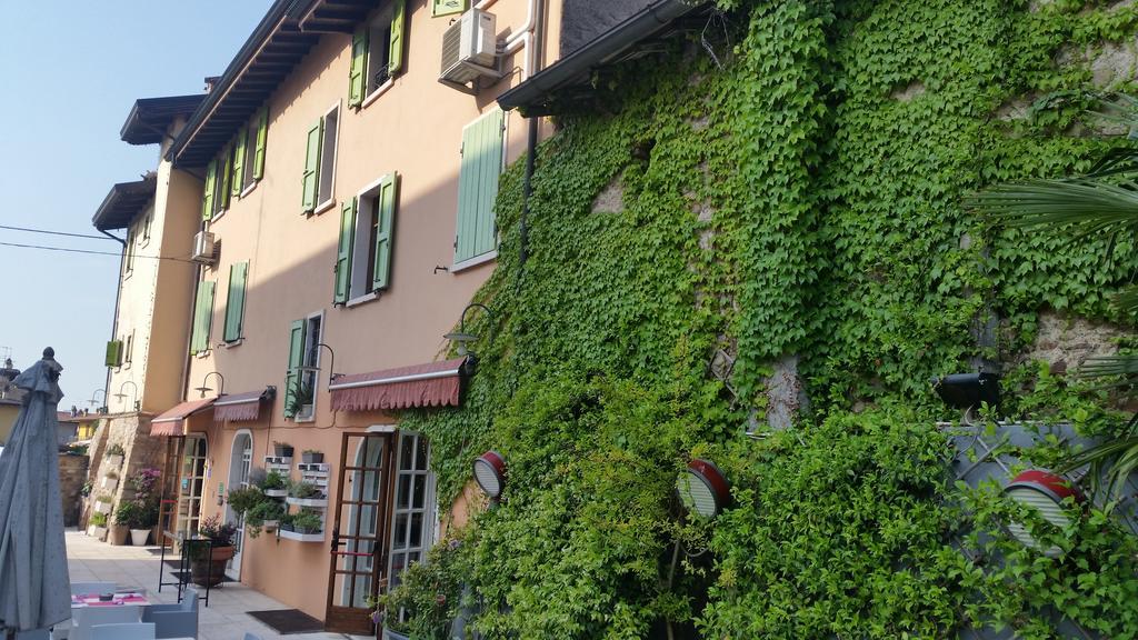Albergo Al Cacciatore Tortellinando Valeggio sul Mincio Kültér fotó