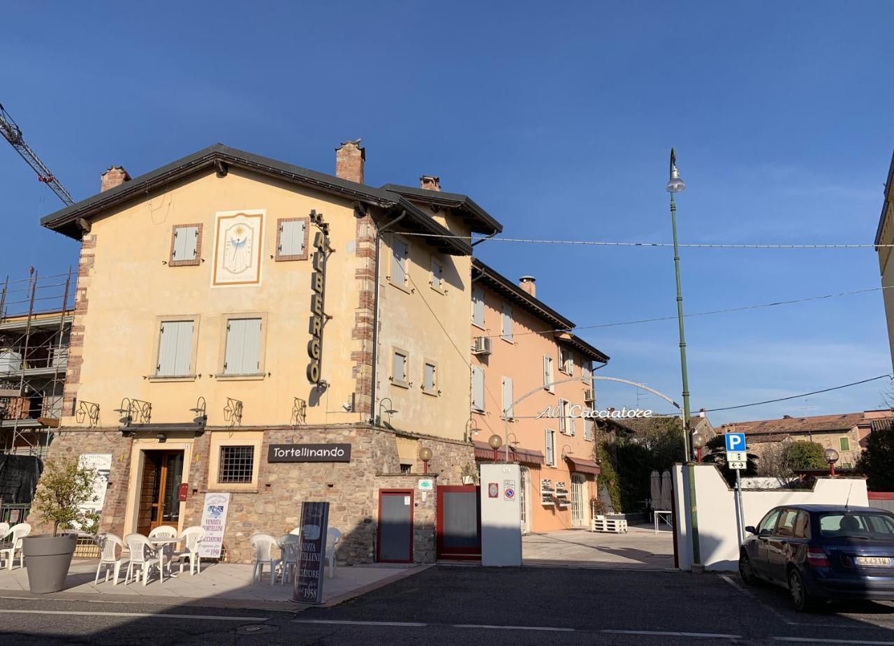 Albergo Al Cacciatore Tortellinando Valeggio sul Mincio Kültér fotó